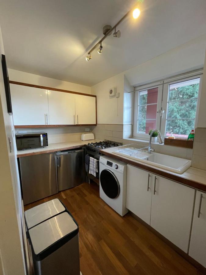 דירות לונדון Spacious Flat Opposite The Oval מראה חיצוני תמונה