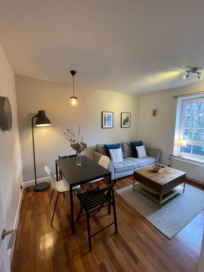 דירות לונדון Spacious Flat Opposite The Oval מראה חיצוני תמונה